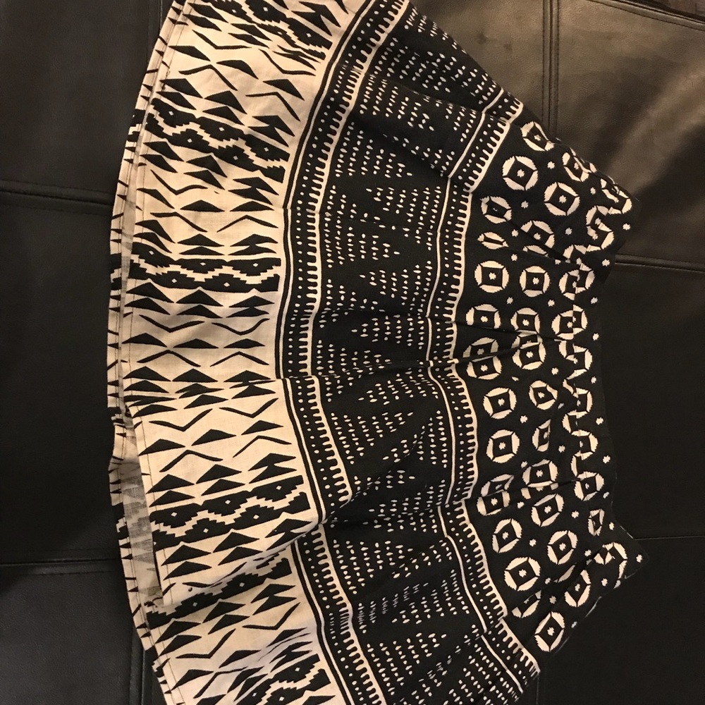 Black and Cream Patterned skirt